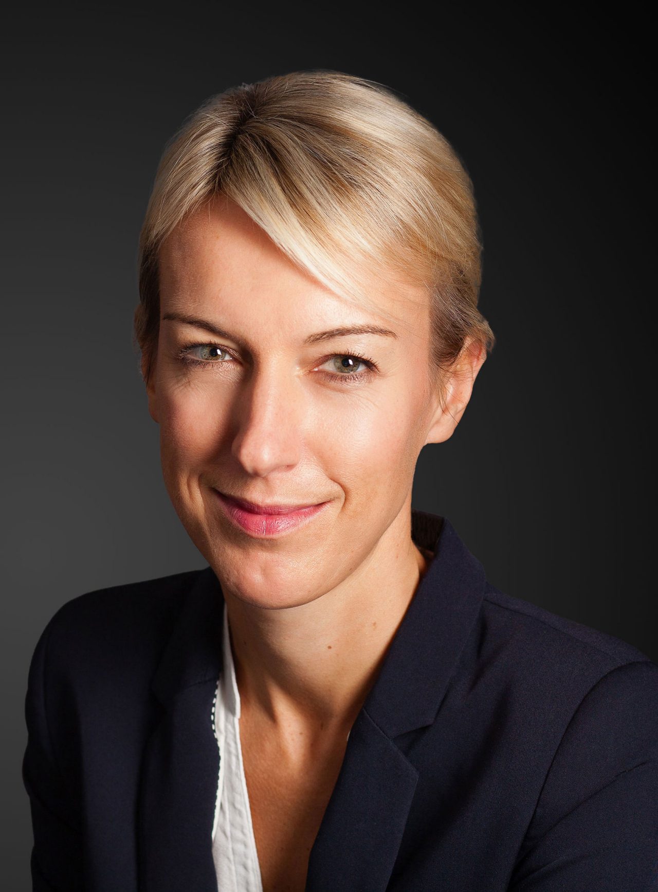 FRA - CORPORATE - PORTRAIT - BNP PARIBAS WEALTH MANAGEMENT